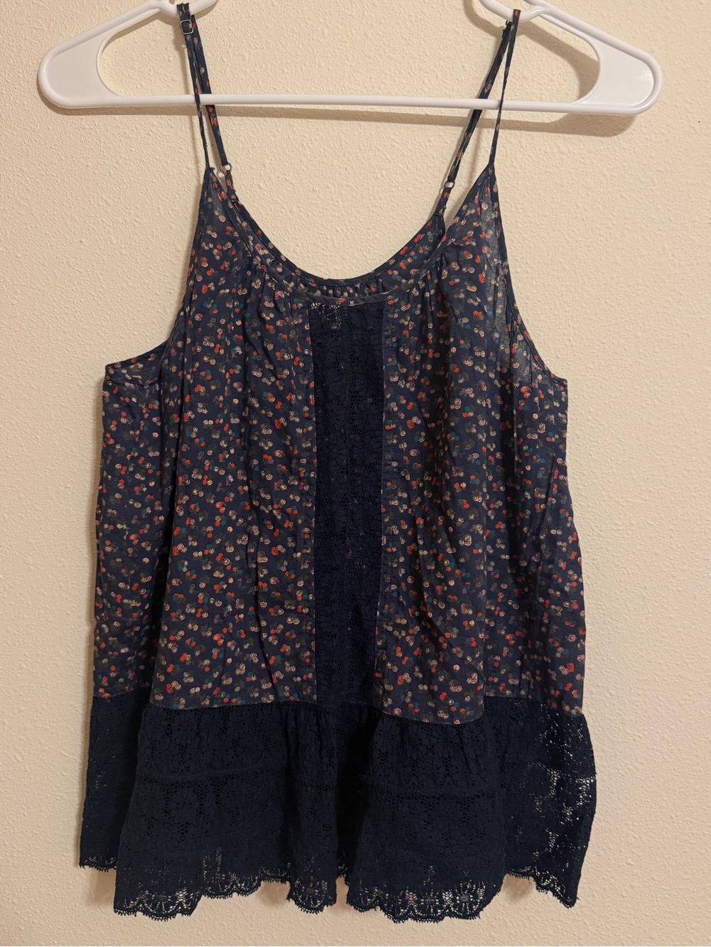 Aerie Womens Vintage Y2K Floral Lace Babydoll Cami Top Size M Navy Blue Boho